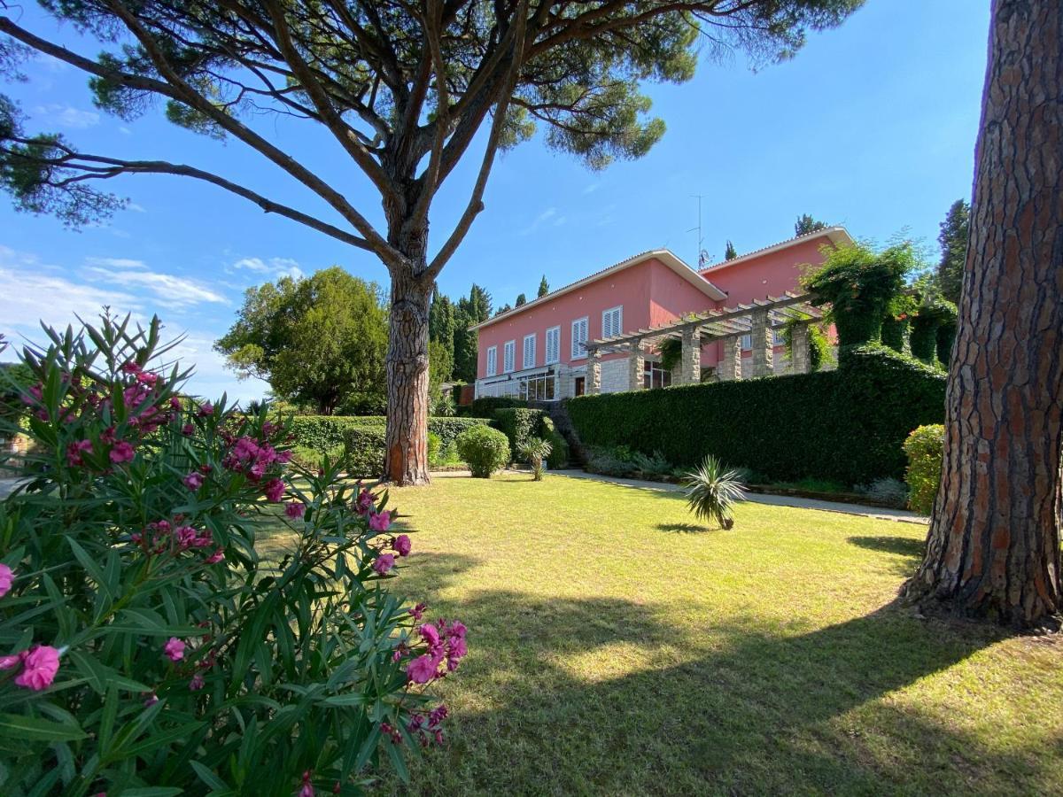 Vila Tartini Strunjan Exteriör bild