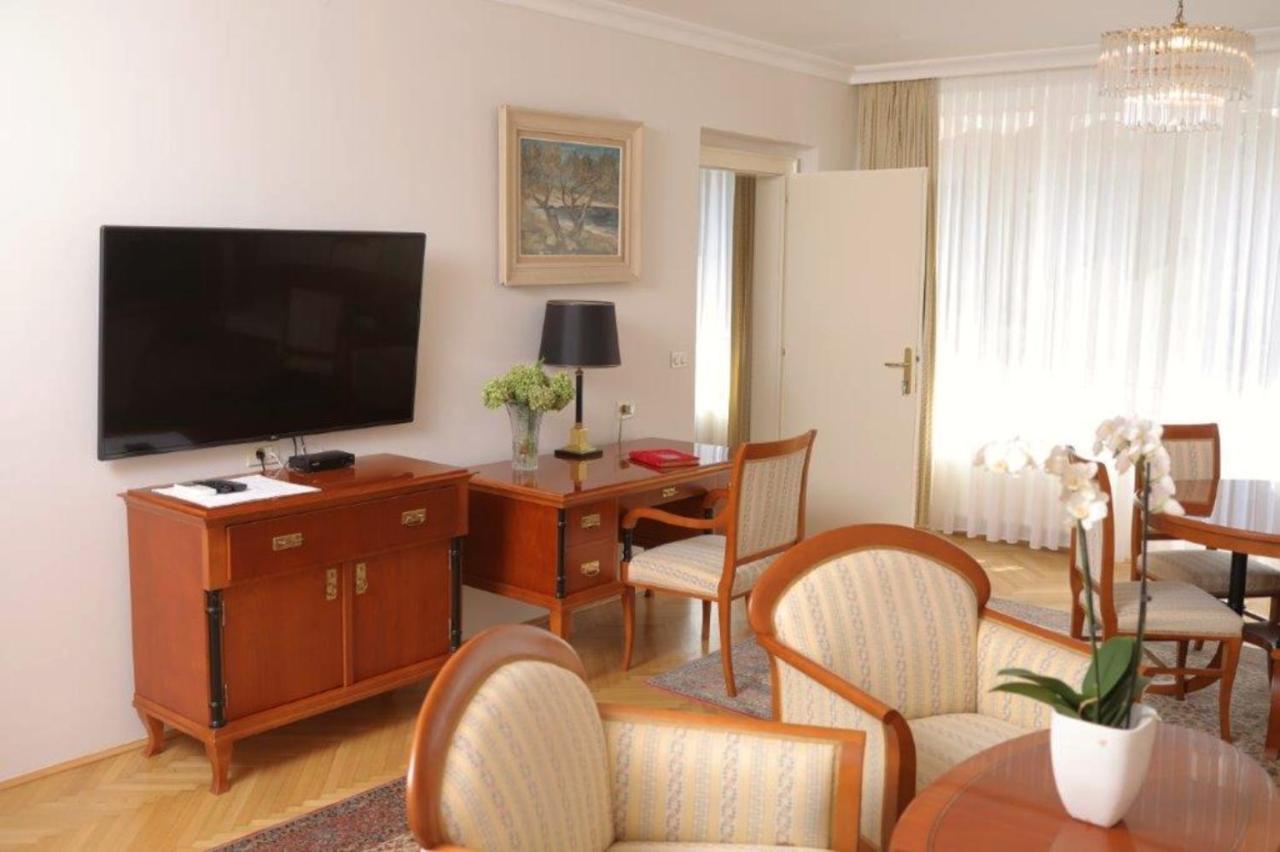 Vila Tartini Strunjan Exteriör bild