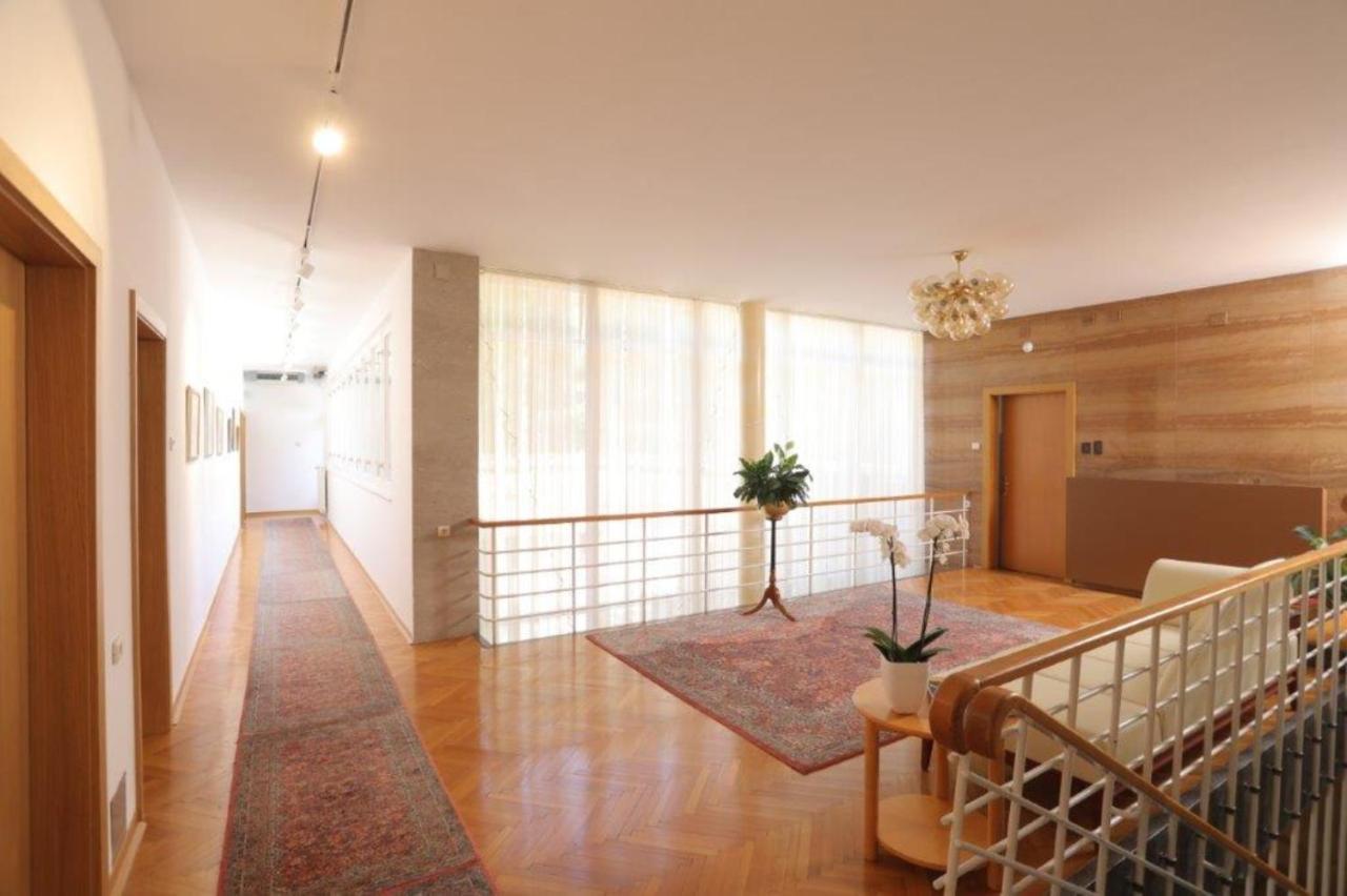 Vila Tartini Strunjan Exteriör bild